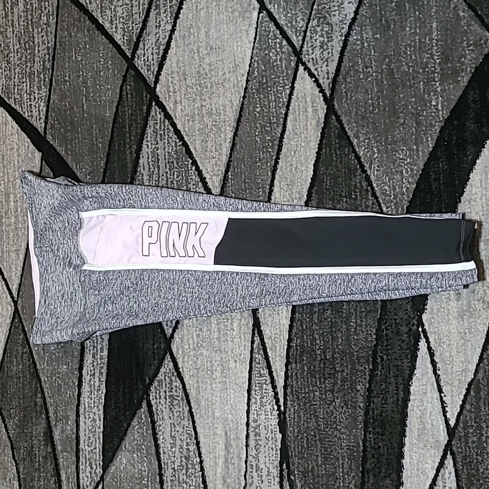VS PINK 2017 ULTIMATE CROP LOGO LEGGINGS